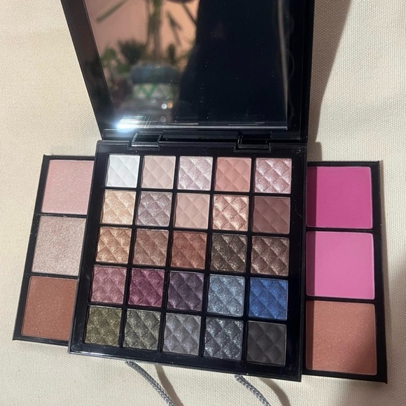 Neiman Marcus Other - Multi-Color Eyeshadow Palette from Neiman Marcus